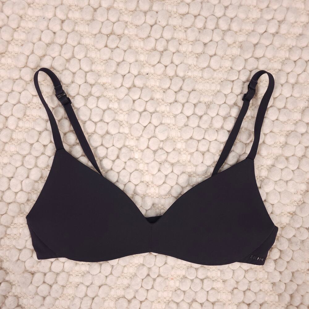 Skims Wireless Push-Up Plunge Bra Black 34A - Picture 5 of 8